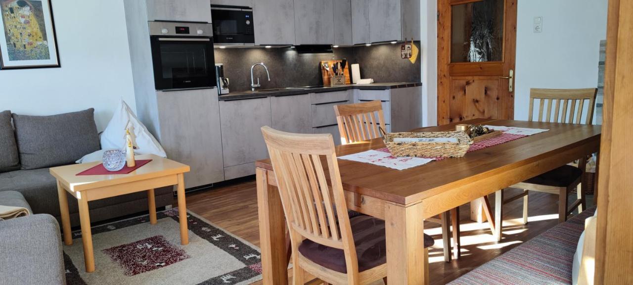 Lili'S Appartements Фис Екстериор снимка